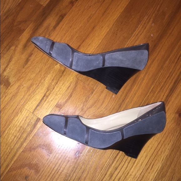 Ellen Tracy Shoes - ELLEN TRACEY NEW Suede Window Pane Wedge Gray 9.5 -